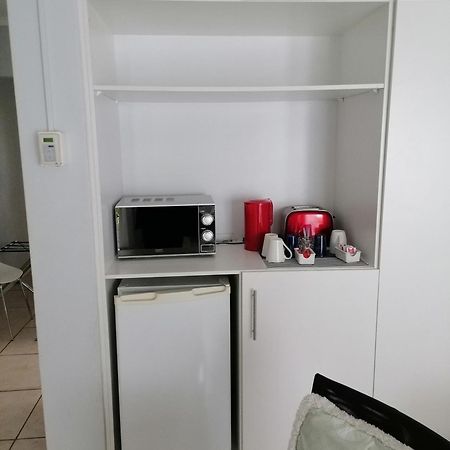 Flamingo Rocks Bed & Breakfast Дърбан Екстериор снимка