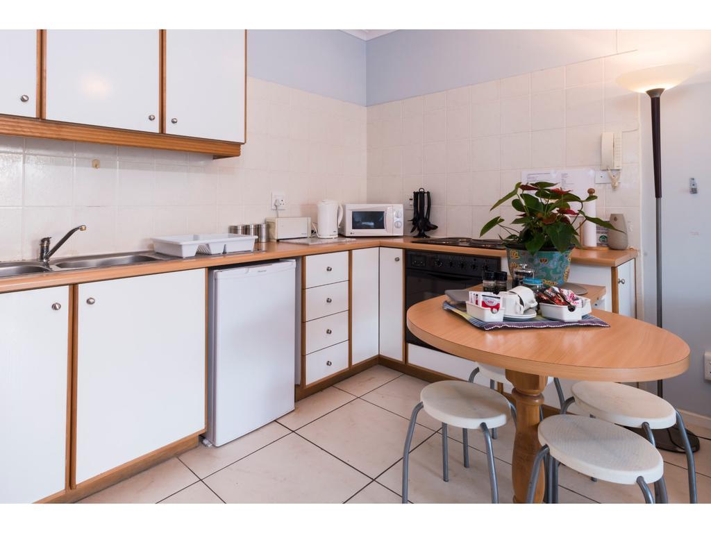Flamingo Rocks Bed & Breakfast Дърбан Екстериор снимка