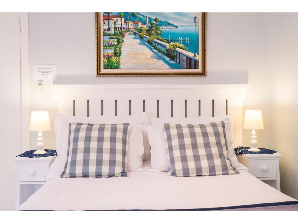 Flamingo Rocks Bed & Breakfast Дърбан Екстериор снимка