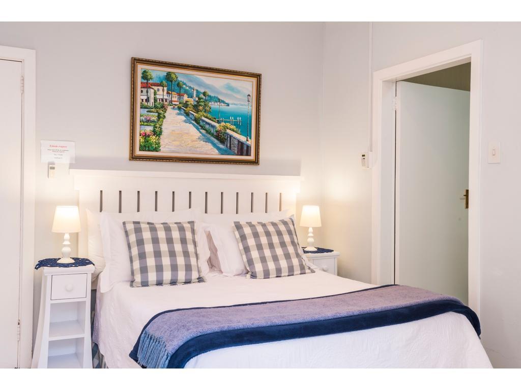 Flamingo Rocks Bed & Breakfast Дърбан Екстериор снимка