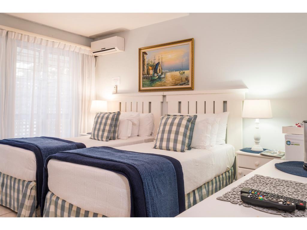 Flamingo Rocks Bed & Breakfast Дърбан Екстериор снимка