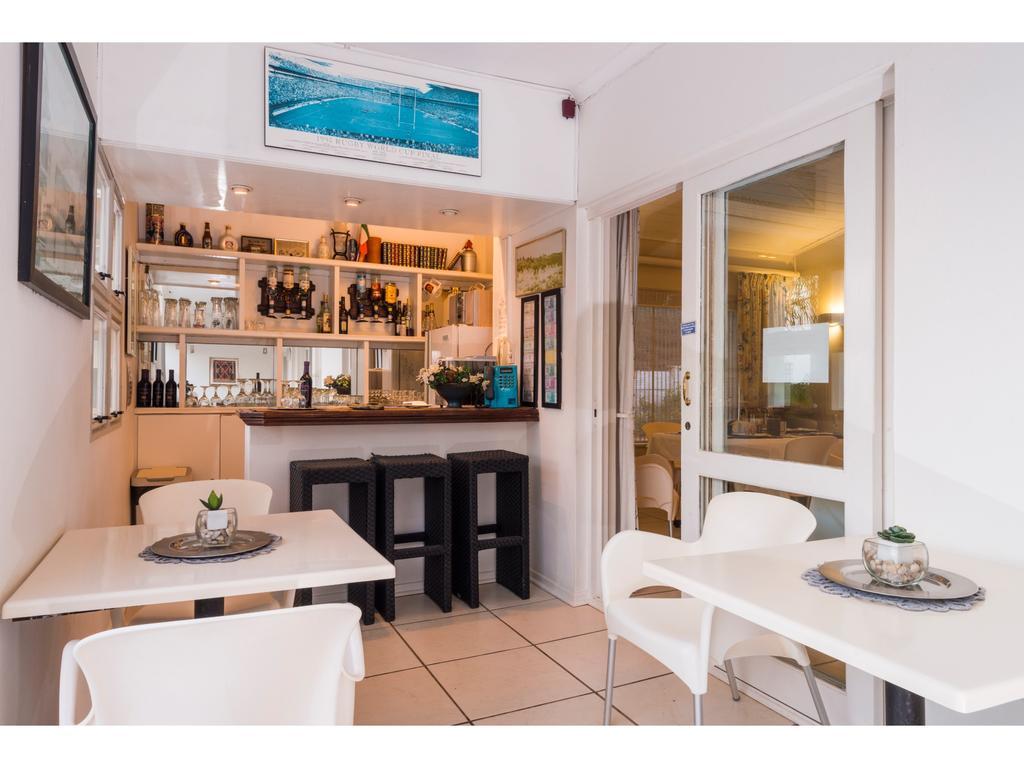Flamingo Rocks Bed & Breakfast Дърбан Екстериор снимка